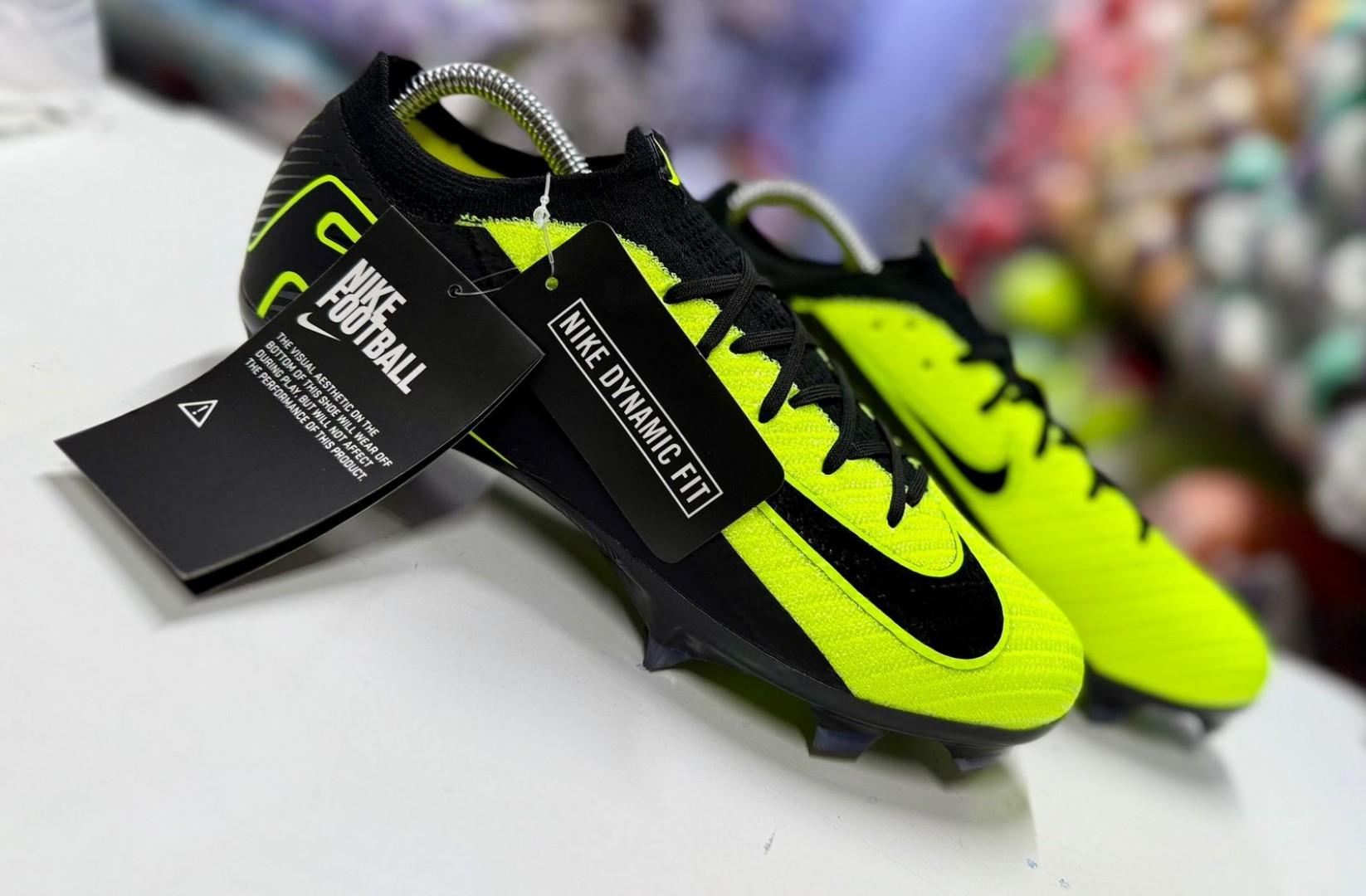 Original Air Zoom Mercurial Vapor 16 Elite FG Firm Ground Soccer Cleats - Yellow/Black/Blue. Pack Football Boots. Football Boots, Shadow Pack Soccer boots, ground soccer clears, purple yellow white.
