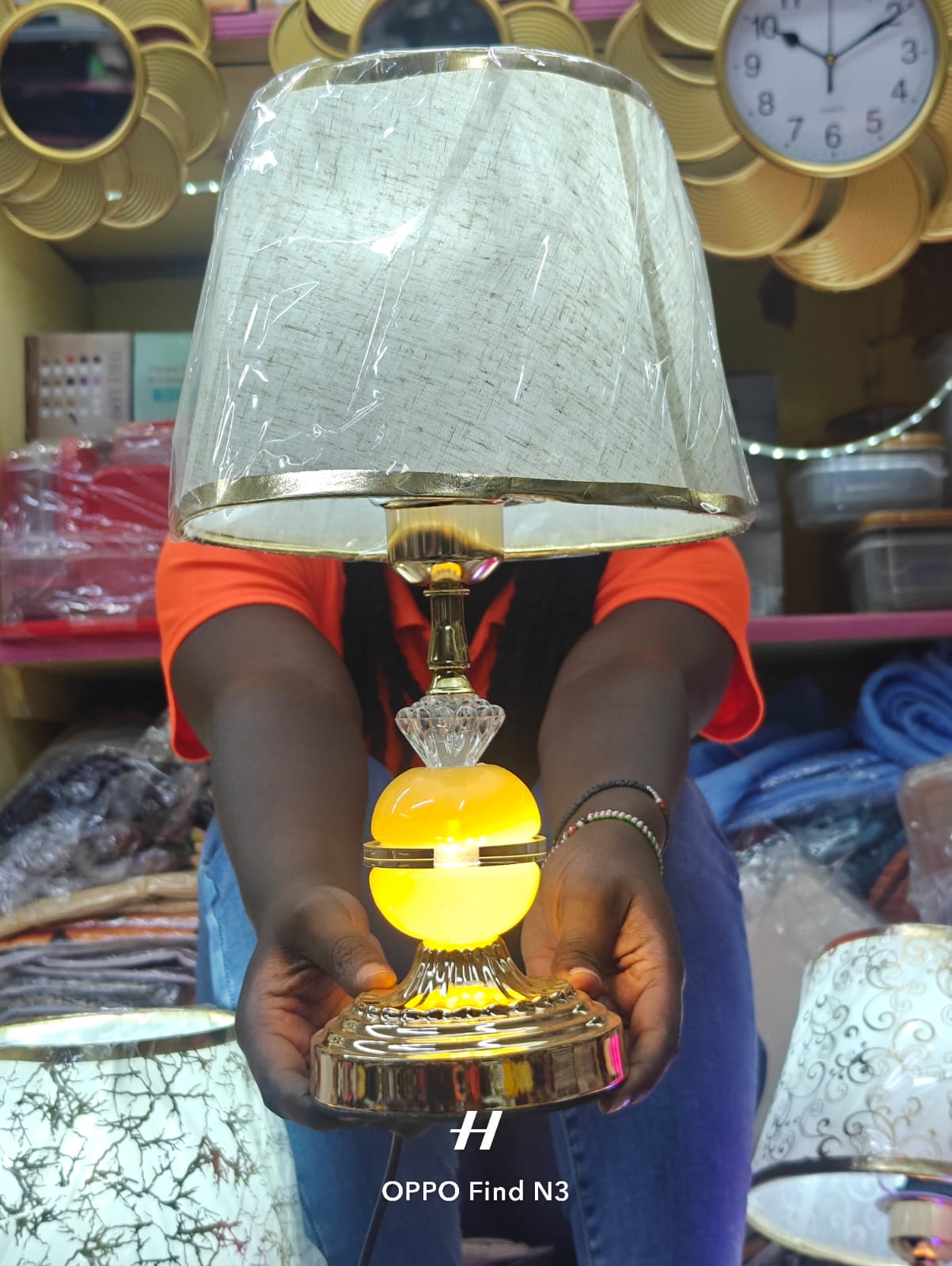 ✨Transform your space with our stunning lamp shades – blending style, warmth, and a touch of elegance to light up every corner beautifully.