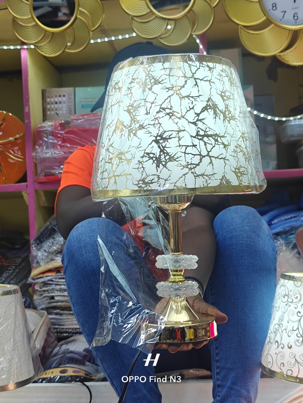 ✨Transform your space with our stunning lamp shades – blending style, warmth, and a touch of elegance to light up every corner beautifully.