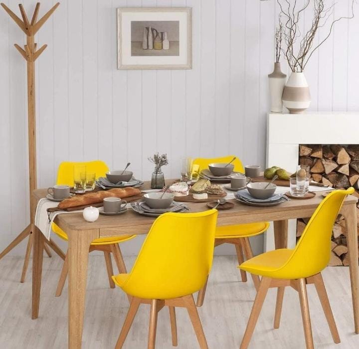 CUSHIONED PADDED EAMES MODERN PLASTIC CHAIRS WITH WOODEN LEG EAMES CREATIVE HOME AND OFFICE USE EAMES CHAIR