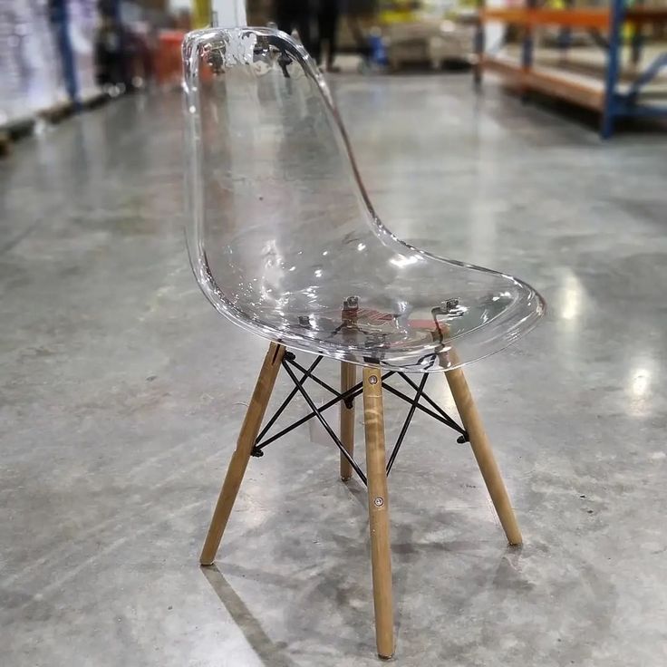 EAMES Acrylic  MODERN PLASTIC CHAIRS WITH WOODEN LEG EAMES CREATIVE HOME AND OFFICE USE EAMES CHAIR