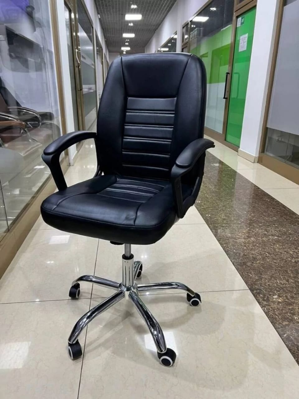 Orthopedic Secretarial Office Chair Office Chair With Mesh Swivel Chair Orthopedic,Ergonomic Adjustable. BLACK swivel office chair. DON'T MISS OUT ON THIS CLEARANCE SALE