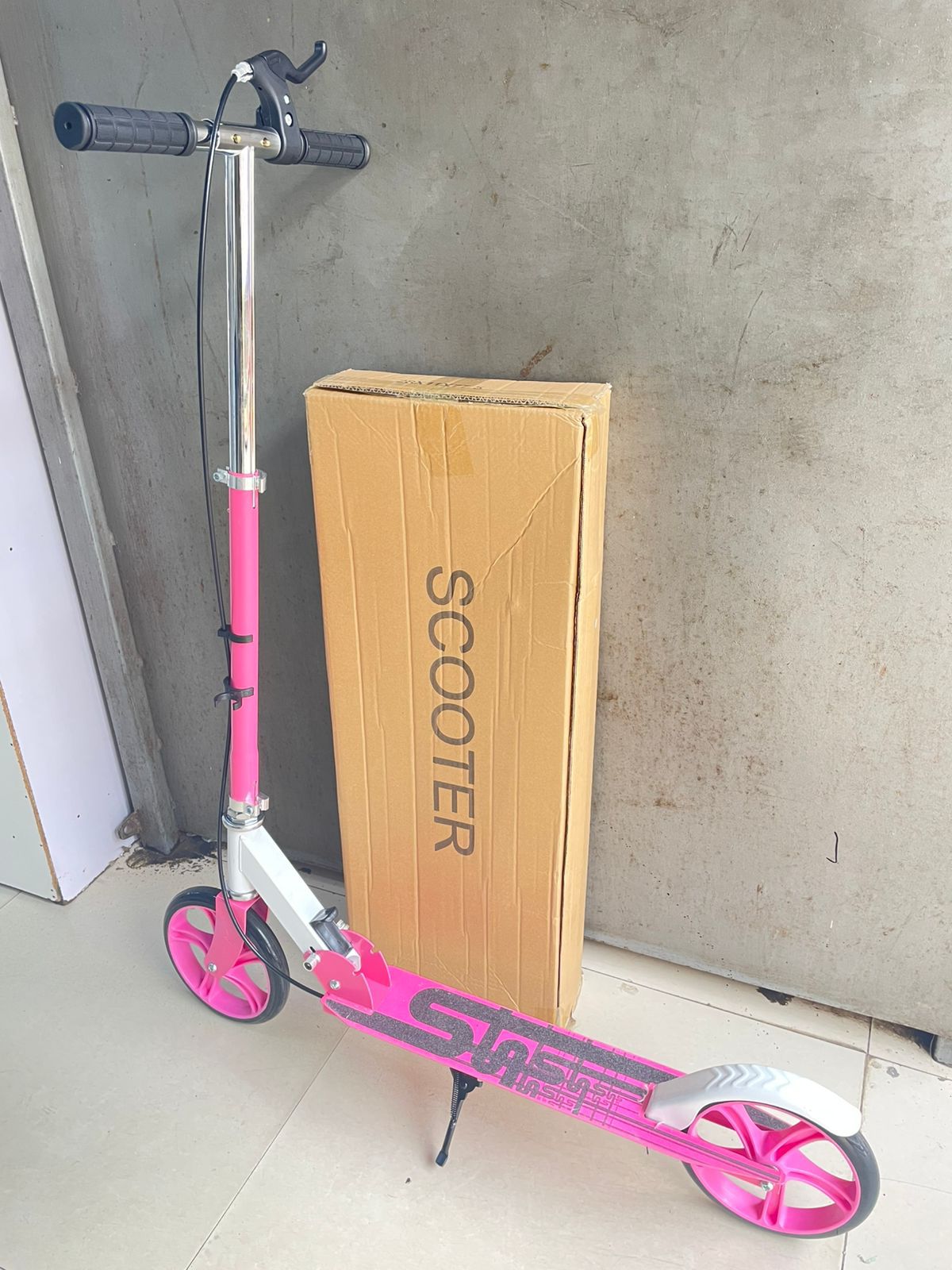 Elite Foldable Metallic Kick Scooter – Adjustable Lightweight Aluminum Commuter for Kids & Teens