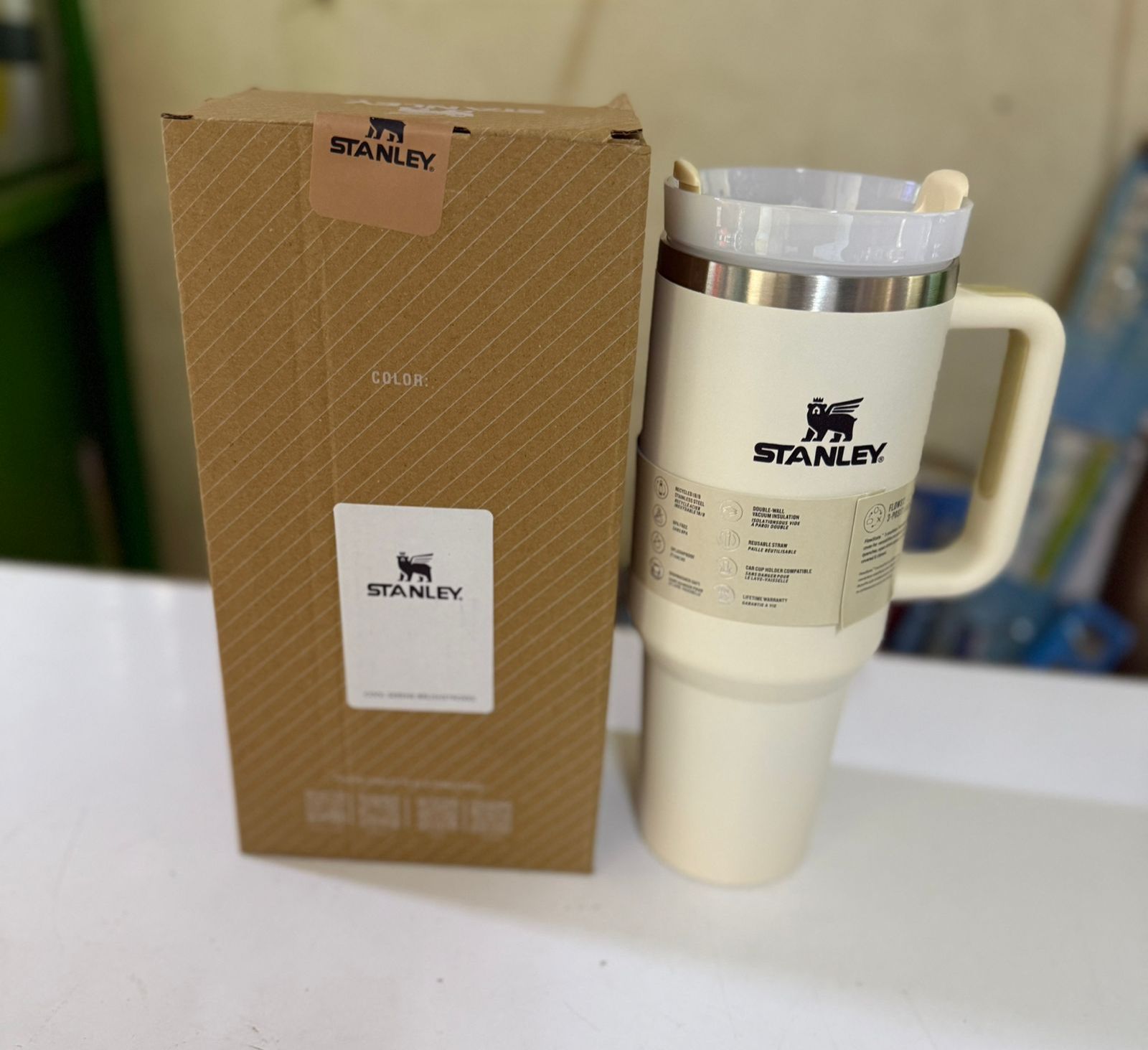 STANLEY CUPS. Stanley Quencher H2.0 FlowState Tumblers, FlowState lid features a rotating cover with three positions: a straw opening, a drink opening, and a full-cover top.