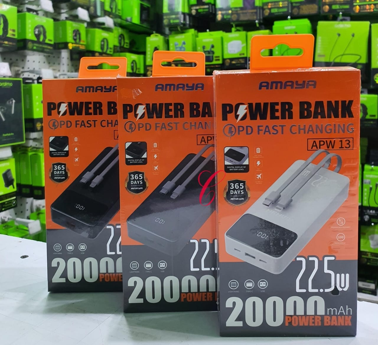 Amaya APW-12 22.5W 10,000mAh power banks with built in Type C & lightning cables ,fast charging .compatible with all models of smart devices