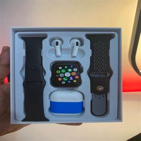 W26 PRO MAX SMARTWATCH SERIES 8, WEBW26 Ultra Max is designed as a stylish Smart Watch with Earbuds. It has a 1.44-inch display and a durable alloy vacuum plating case. It has many functions such as B