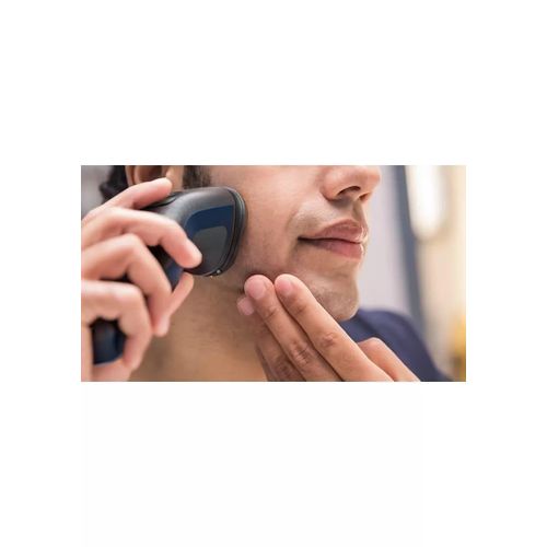 Philips Original Smoother Shaving Machine FAST CHARGE With Trimmer, works very effectivelly and smoothly .