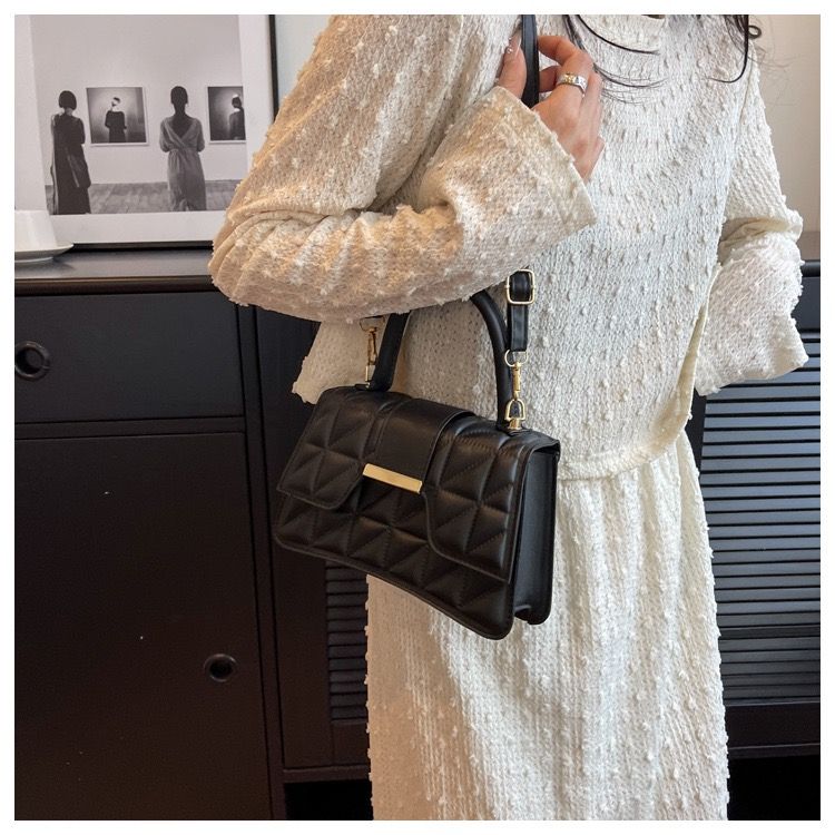 Women's BagsSenior texture new all-in-one bag Popular female bag diamond check handbag Fashion simple Korean version of small square bag solid color leisure foreign style single shoulder crossbody bag