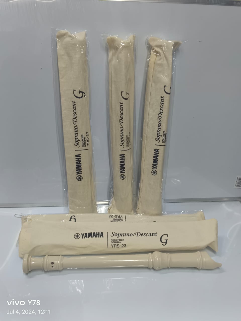 Yamaha YRS-23 Soprano Recorder Flute - German Fingering System in the Key of G - Durable Plastic Design for Students and Music Enthusiasts