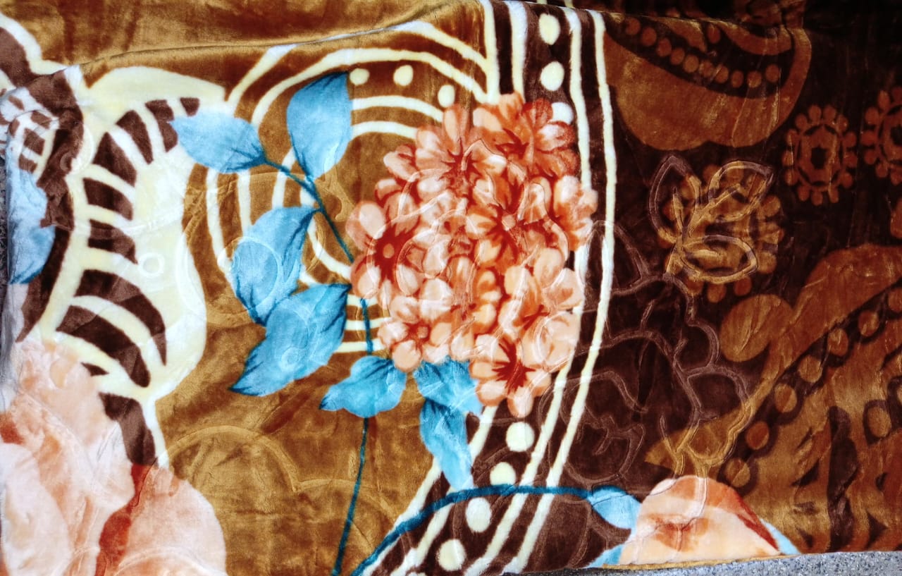 Heavy Blanket Soft & Warm -So Beautiful Crafted from ultra-soft and durable microfiber fabric and finished with beautiful edges. This  was designed with your comfort in mind. It is portable and there