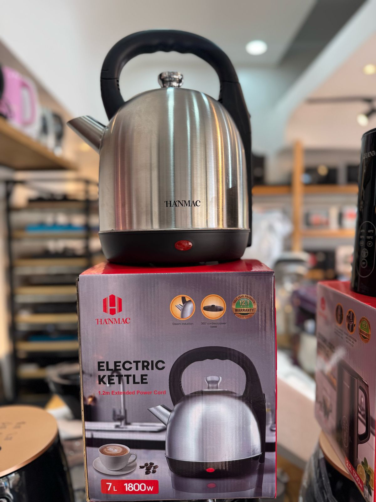 Hanmac 7ltrs Automatic Kettle A high-capacity electric kettle designed for large households, offices or gatherings. It offers a generous 7 litre capacity for boiling water in bulk.