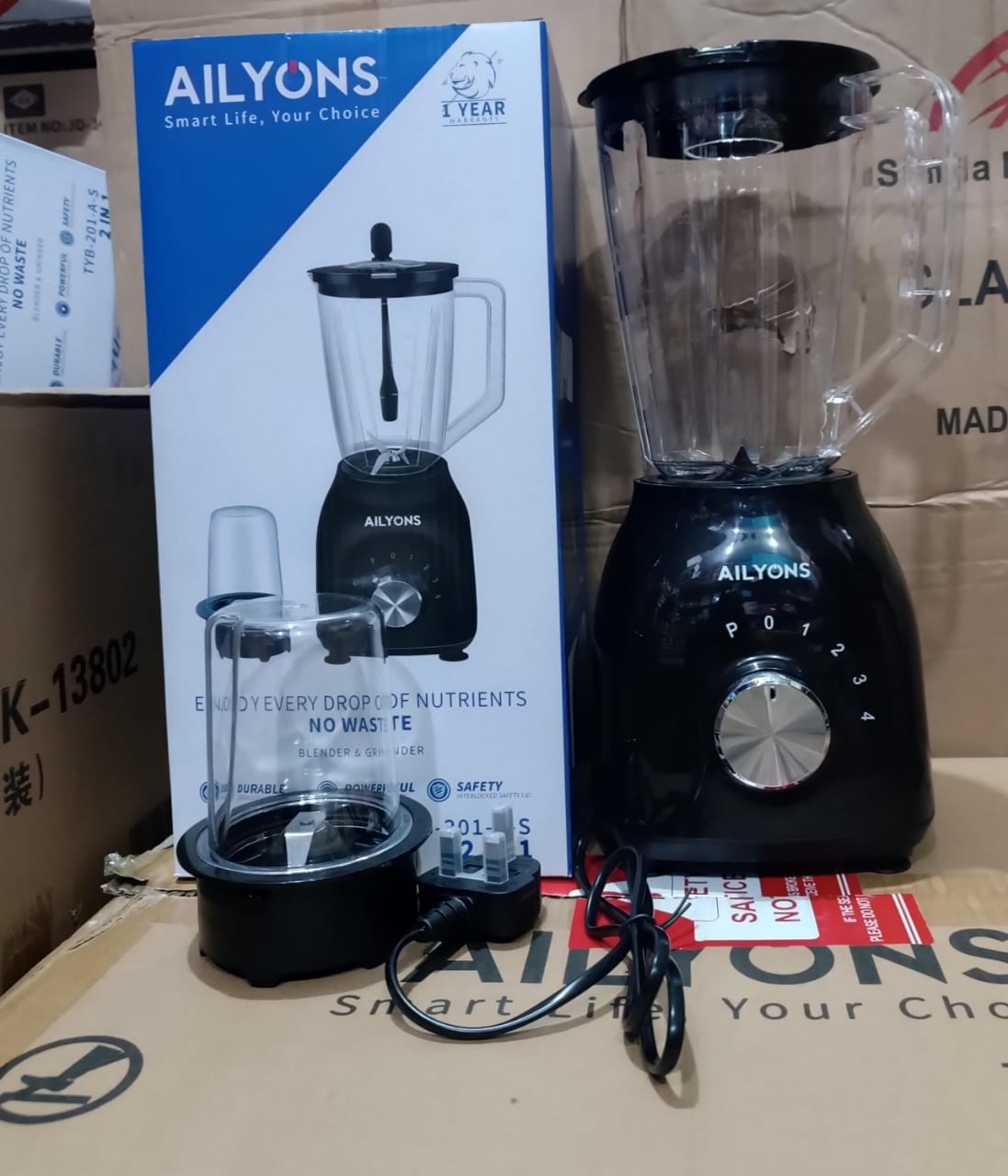 Ailyons 2 in 1 blender  If you are looking for a simple blender that offers more than just blending, then here's a deal, the AILYONS Blender with Grinding Machine.