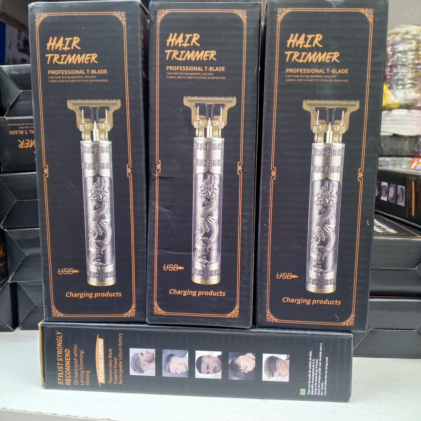 Hair trimmer This combo set provides a complete grooming solution with an electric hair clipper, shaving mousse, and mirror. The clipper features durable stainless steel blades and USB rechargeable de