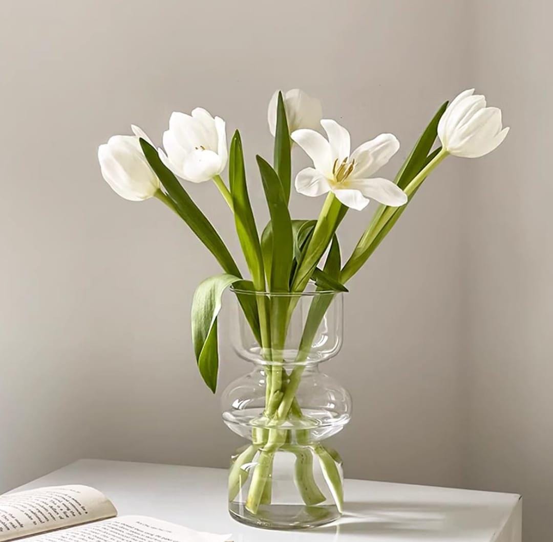 High Quality classic Glass Circular Decorative Flower Vase for Home or Office  with an Elegant Design Perfect for Displaying Fresh or Artificial Flowers in Living Rooms, Dining Rooms & Entryways