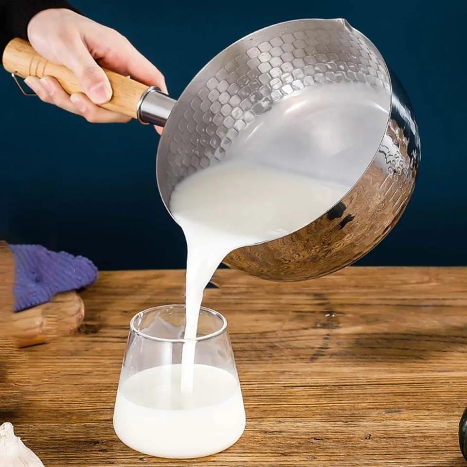 3LITERS Stainless Steel SUFURIA/ SNOW  /MILK Cookware with Wooden Handle, material: aluminium with wooden handle in 22cm