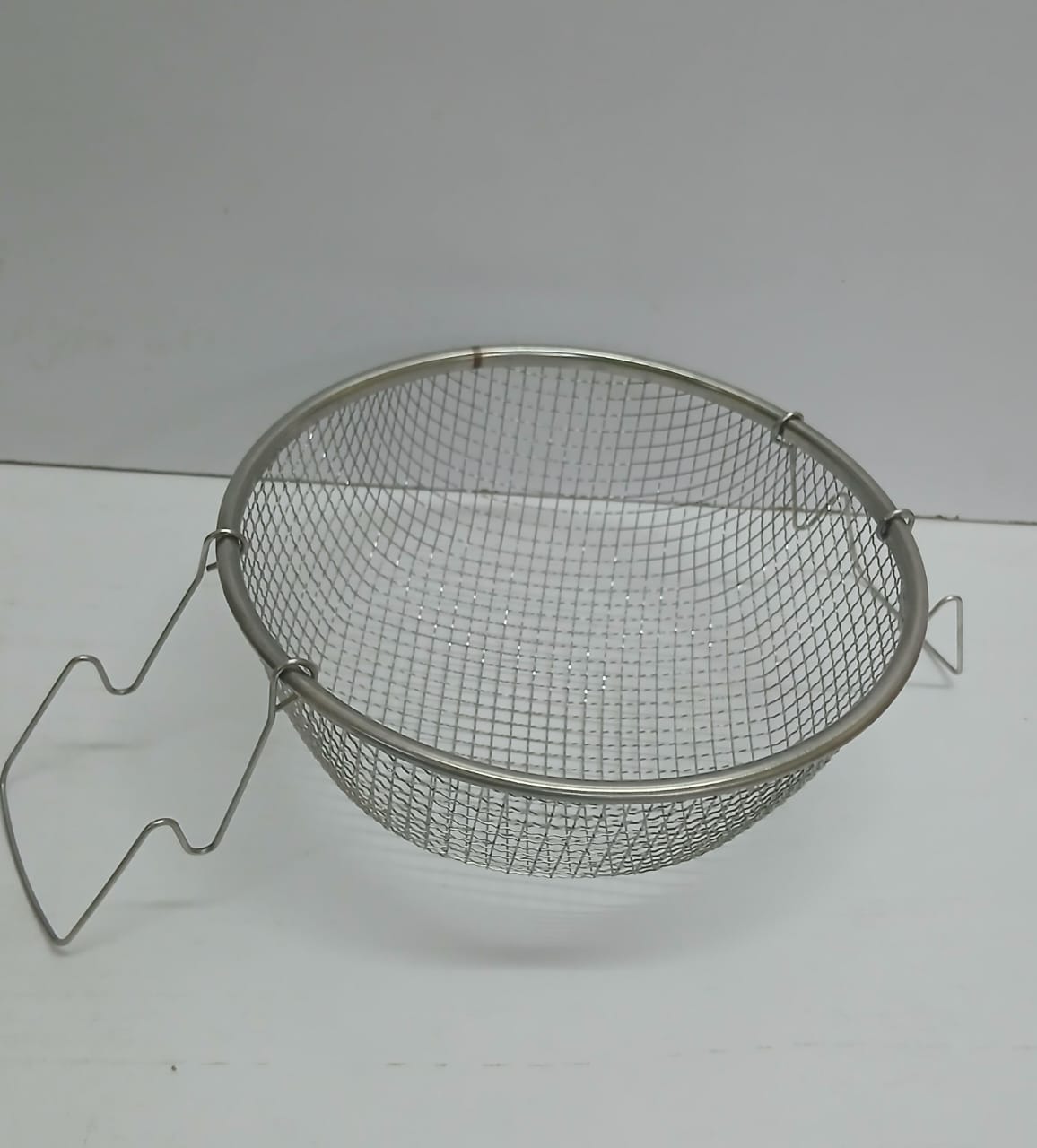 Stainless steel deep frying basket sieve ,Round shape ,Silver colour