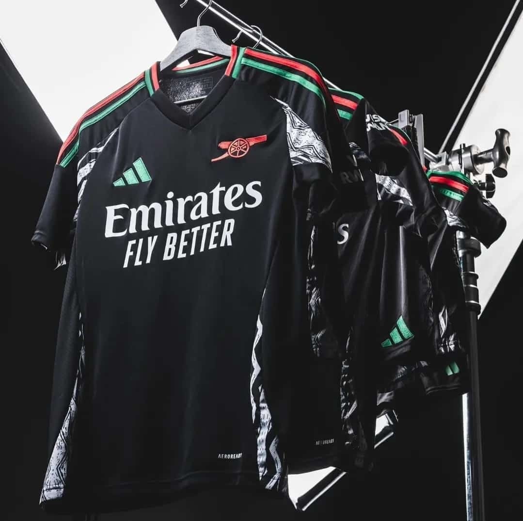 Arsenal FC 2024-25 jersey