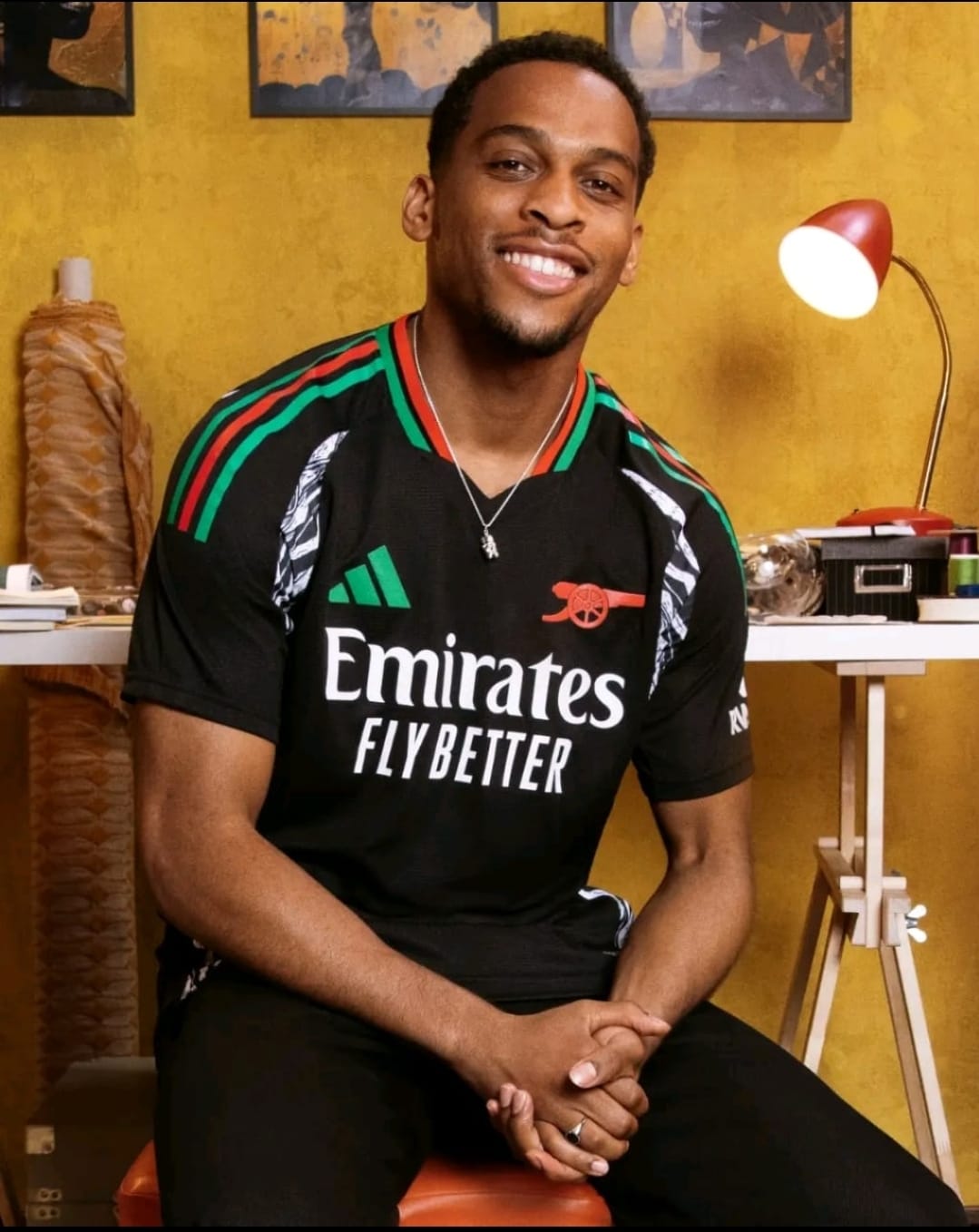 Arsenal FC 2024-25 jersey