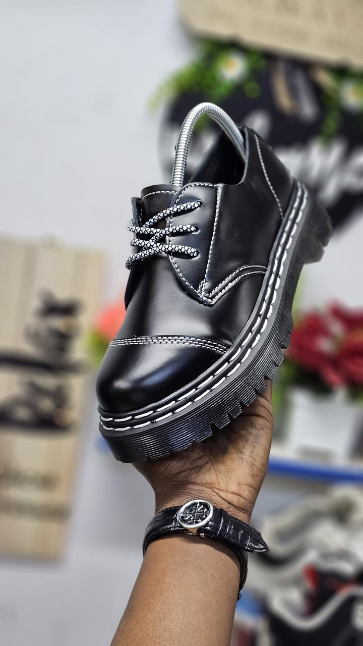 NEW ARRIVALLS!!!  Dr. Martens boots HIGH QUALITY DESIGN/ORIGINAL boots