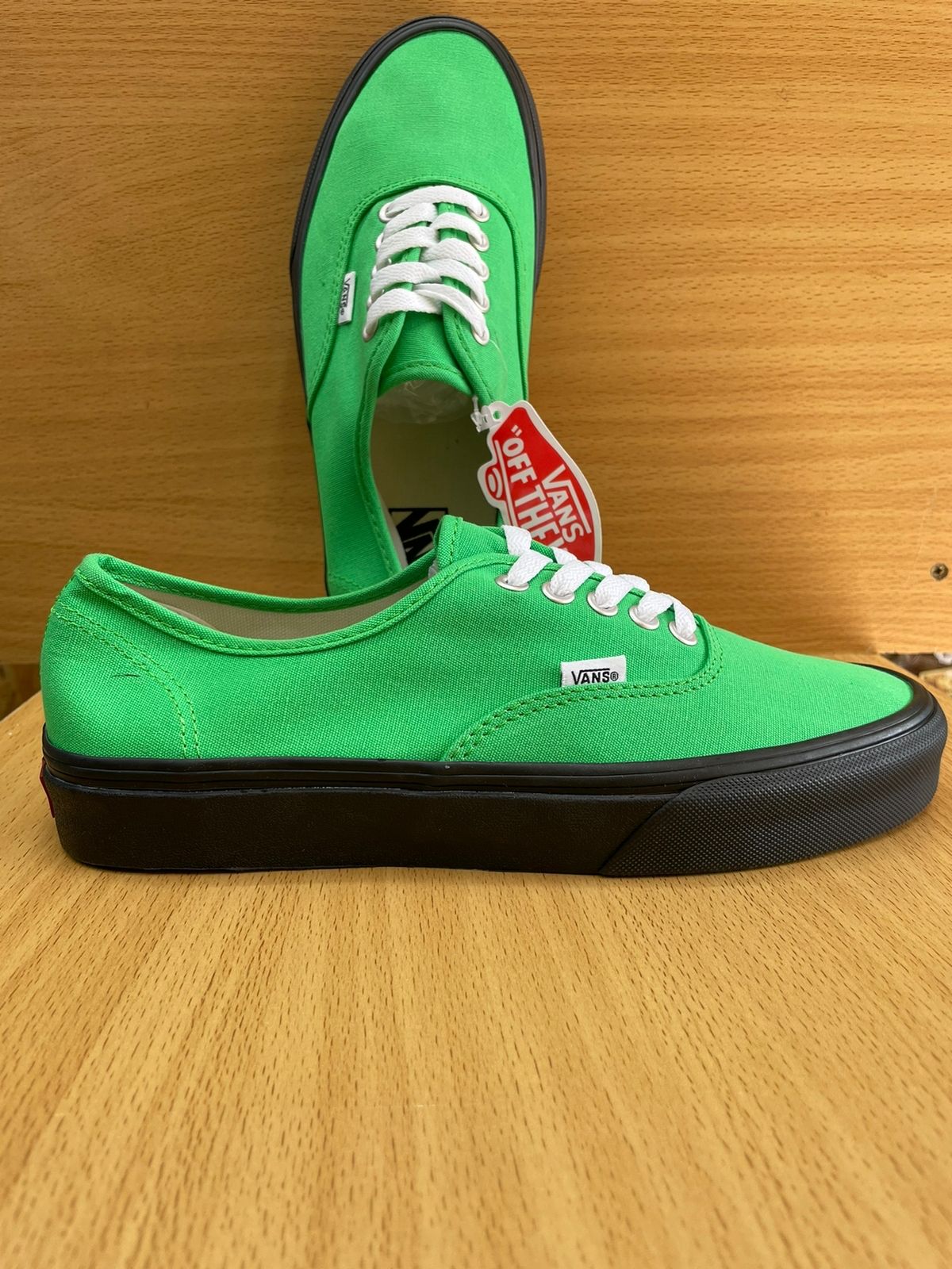 Vans Off The Wall Low-Top Sneakers | Classic Skate & Casual Streetwear Shoes.