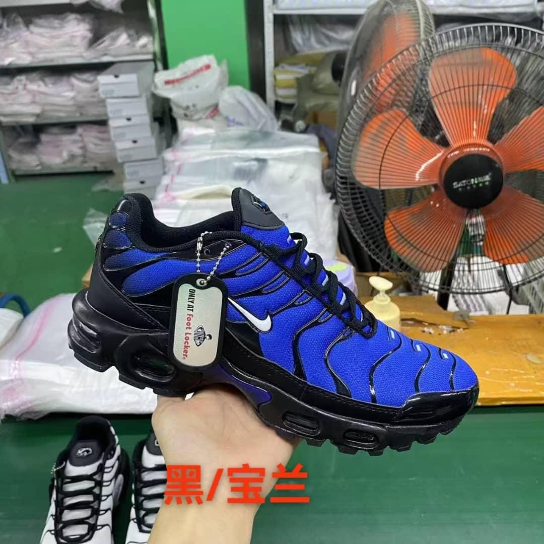 Nike Air Max Plus TN Gradient Black Red Men’s Sneakers – Cushioned Air Sole Running Sports Shoes