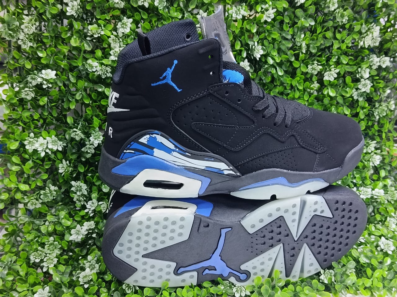 Air Jordan 6 Retro Sneakers for Men – Premium Basketball Streetwear Shoes | Comfortable Cushion, Durable Sole, Stylish Everyday Wear