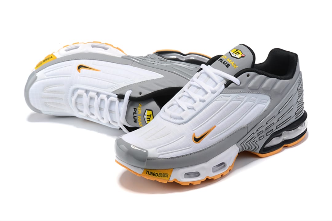Nike Air Max Plus TN Tuned – Premium Cushioned Running Sneakers, Breathable Mesh, Durable Sole, Streetwear Casual Sports Shoes for Men & Women