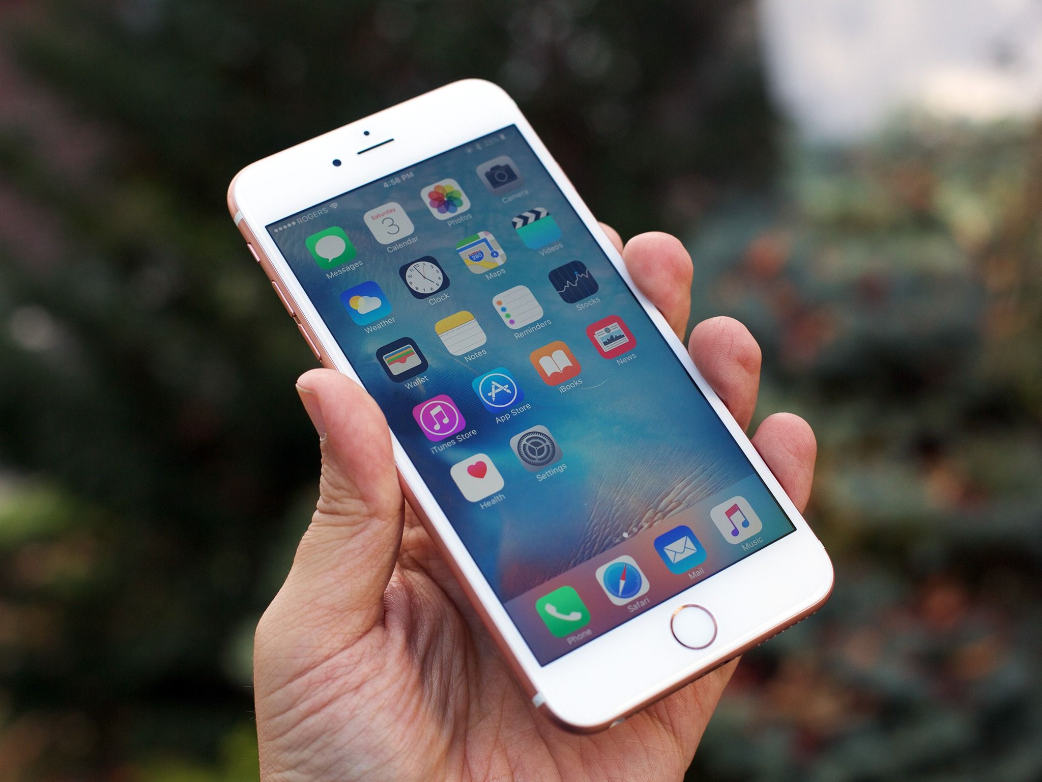 REFURBISHED IPHONE 6S PLUS 64GB ROM DISPLAY 5.5 INCHES REAR CAMERA 12MP FRONT CAMERA 5MP BATTERY CAPACITY 100% IOS 15