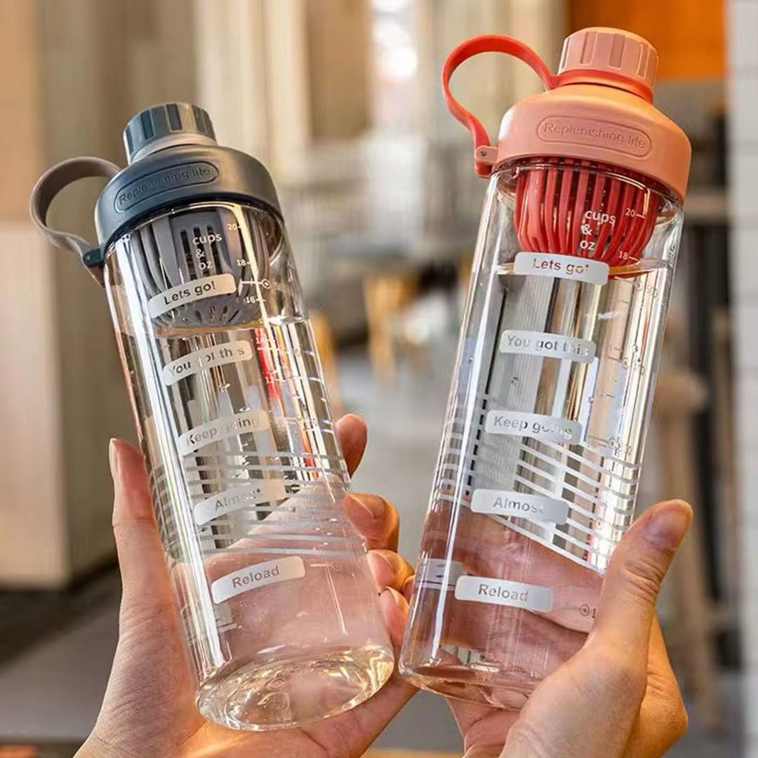 650ml Water Bottle with Built-in Strainer- Random color