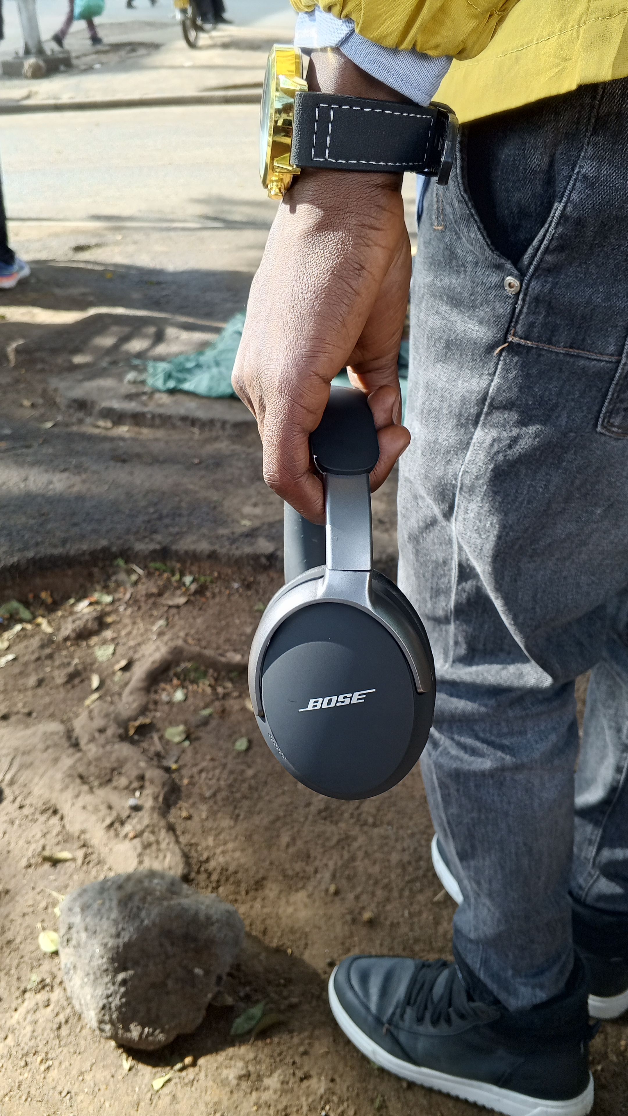 Bose Headphones .features Acoustic Noise Cancelling technology, Quiet Mode, Aware Mode, and a new Immersion Mode. 
The headphones have up to 24 hours of battery life, or up to 18 hou