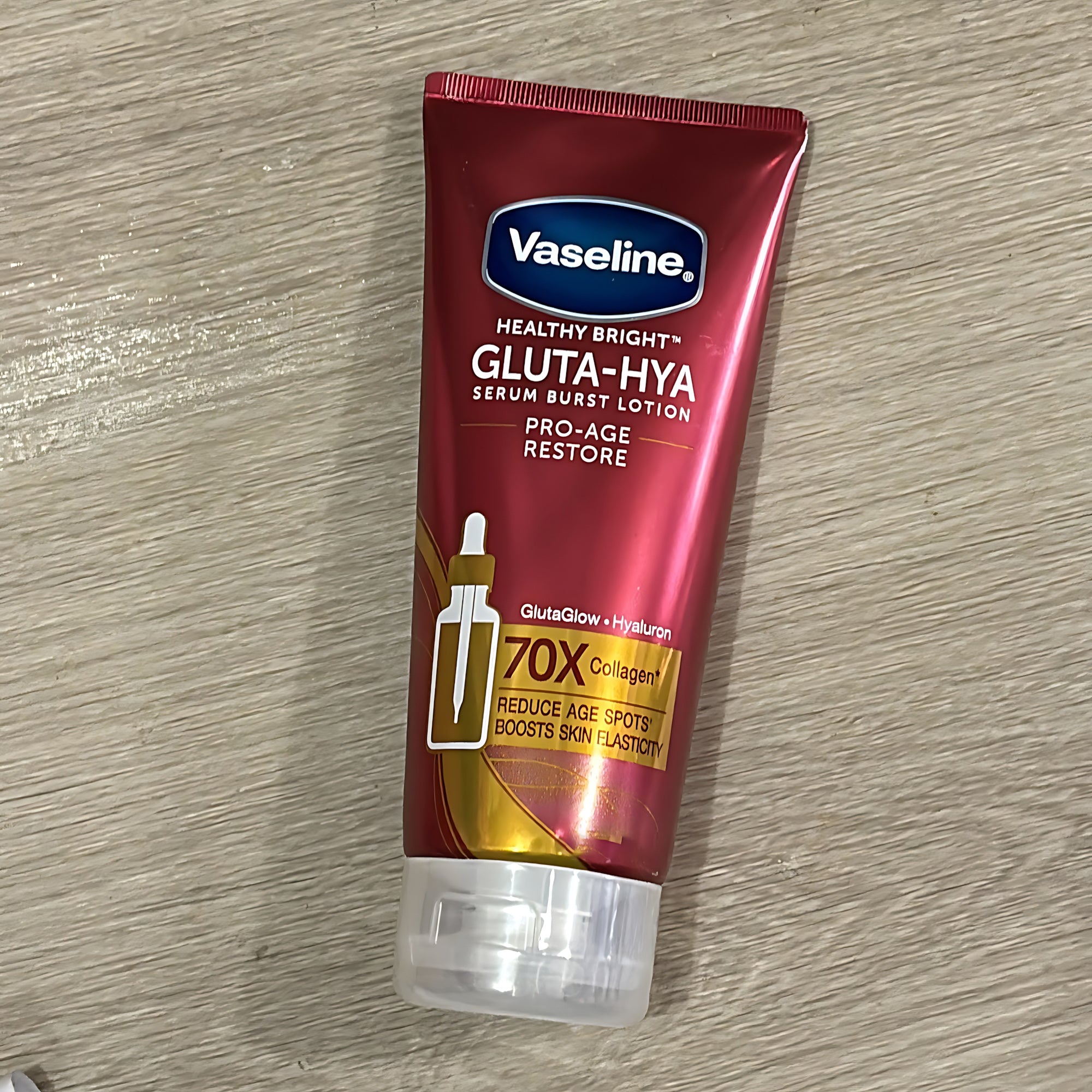 Vaseline Gluta-Hya Serum Burst Lotion Pro-Age Restore.- Vaseline Healing Jelly locks moisture deep within restoring skin's natural balance Address the signs of aging early on with the power