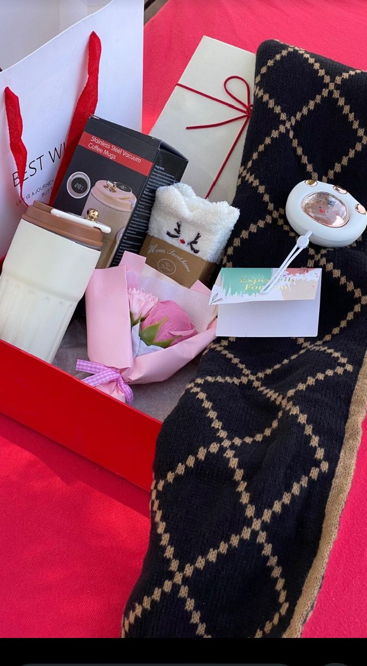 Valentine’s Luxury Gift Set Romantic Valentine Gift Box Valentine Gift Hamper Couple Valentine Gift Set Valentine Gift Box for Loved Ones Luxury Home & Lifestyle Valentine Gift Set Valentine Special .