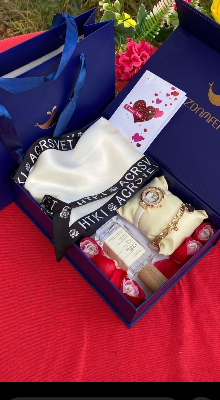 Valentine’s Luxury Gift Set Romantic Valentine Gift Box Valentine Gift Hamper Couple Valentine Gift Set Valentine Gift Box for Loved Ones Luxury Home & Lifestyle Valentine Gift Set Valentine Special .