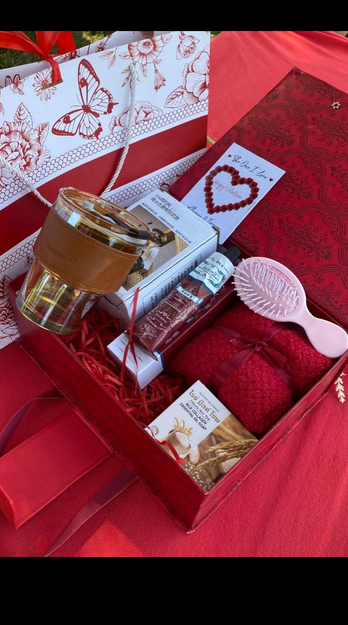 Valentine’s Luxury Gift Set Romantic Valentine Gift Box Valentine Gift Hamper Couple Valentine Gift Set Valentine Gift Box for Loved Ones Luxury Home & Lifestyle Valentine Gift Set Valentine Special .