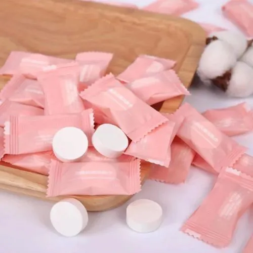 Magic Compact Towels Pack Of 20 Pieces Coin Tissues Towel is made of non-woven cotton, which is hygiene and biodegradable, no spices, no preservatives, no alcohol and no fluoresce.