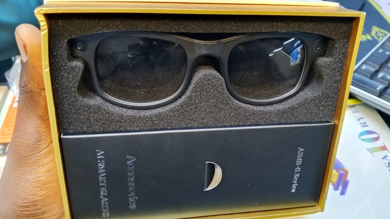 AIMB-G1 AI Smart Camera Glasses 1080P HD - Bluetooth Video Recording Glasses with Voice Control, Wearable Sport Camera Eyeglasses for Driving, Hiking, Outdoor & Open on Computer.it can take photos.