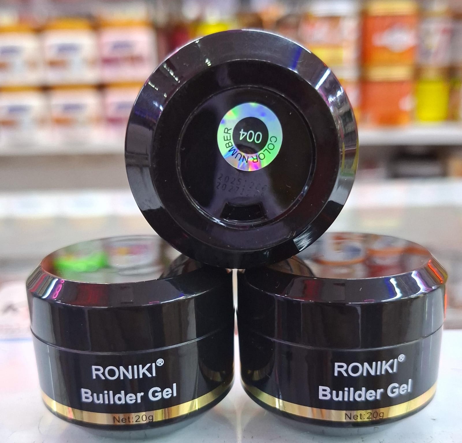 Roniki builder gel 20g It is a professional-grade hard gel designed for nail extensions,overlays,and strengthening natural nails.The gel typically has a medium consistency that allows to spread easily