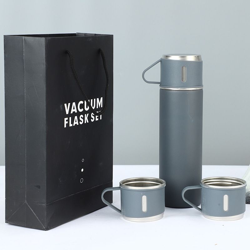 500ml Vacuum Flask Set - Insulated Flask for Men w/ 3 Cups Gift Set - Hot Water Thermos Bottle and Cold Drinks Flask - Reusable Stainless Steel Thermal Bottle for Indoor and Outdoor Activities.