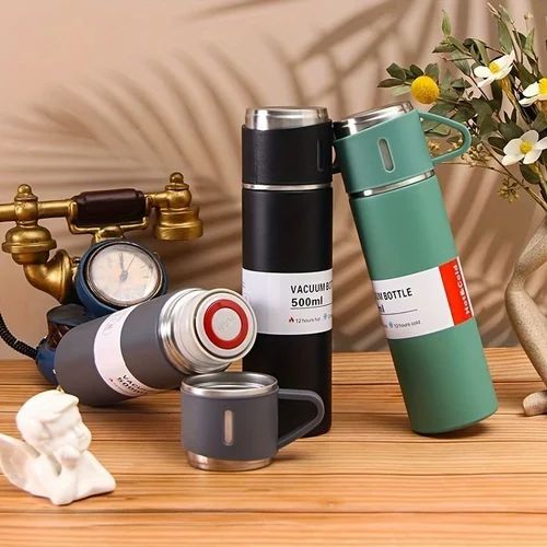 500ml Vacuum Flask Set - Insulated Flask for Men w/ 3 Cups Gift Set - Hot Water Thermos Bottle and Cold Drinks Flask - Reusable Stainless Steel Thermal Bottle for Indoor and Outdoor Activities.