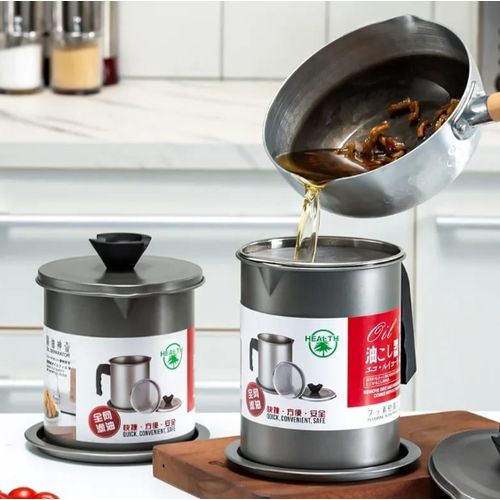1.4L Strainer Oil Cooking Oil Filter Storage Oil Container Leakage Proof Oil Strainer Kitchen Oil Tank Cooking Oil Stainless-Steel Oil Filter Storage .Designed to remove food particles and impurities.