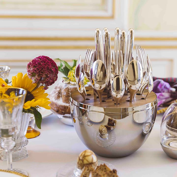 Cutlery Set 36pcs Executive Silver with Elegant Egg-Shaped Case – Luxury Dining Collection for both everyday meals and elegant dinner settings, this set combines modern design, durability.