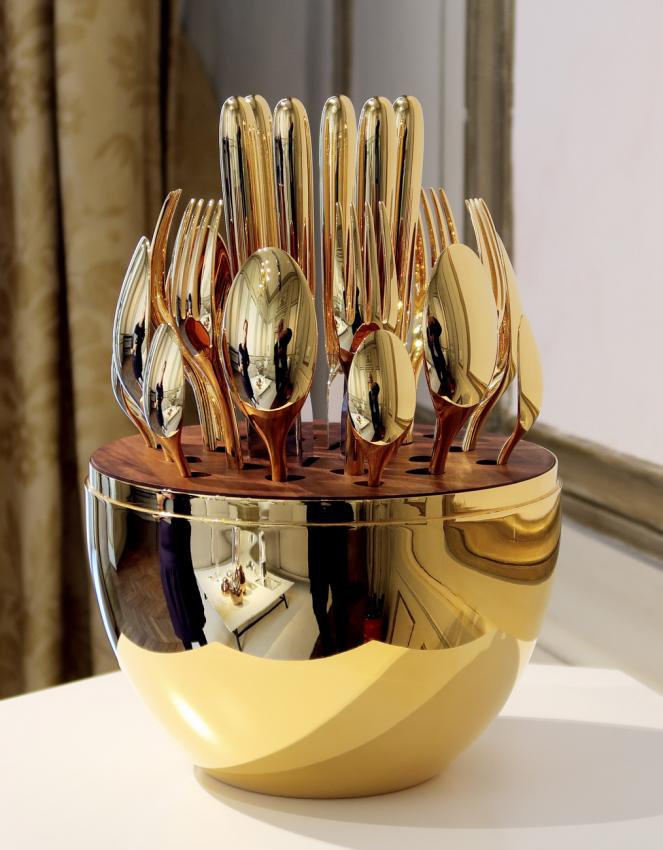 Cutlery Set 36pcs Executive Silver with Elegant Egg-Shaped Case – Luxury Dining Collection for both everyday meals and elegant dinner settings, this set combines modern design, durability.