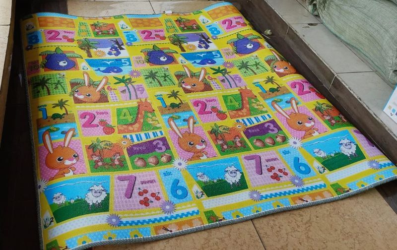 Kids Creativity Playmat TO boost faster learning and cultivates creativity.  Material ; vinyl(waterproof)