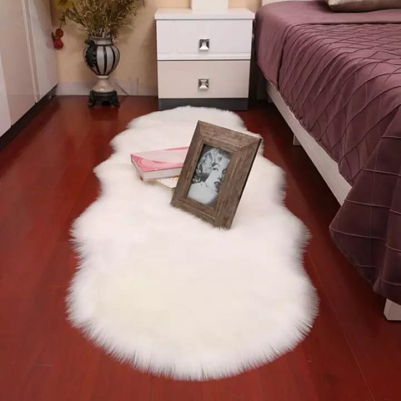 Faux fur rug, soft faux fleece rugs, luxurious rug area carpet, small cute circle faux fur sheepskin shaggy chair cover pad, plush rugs for dorm living room