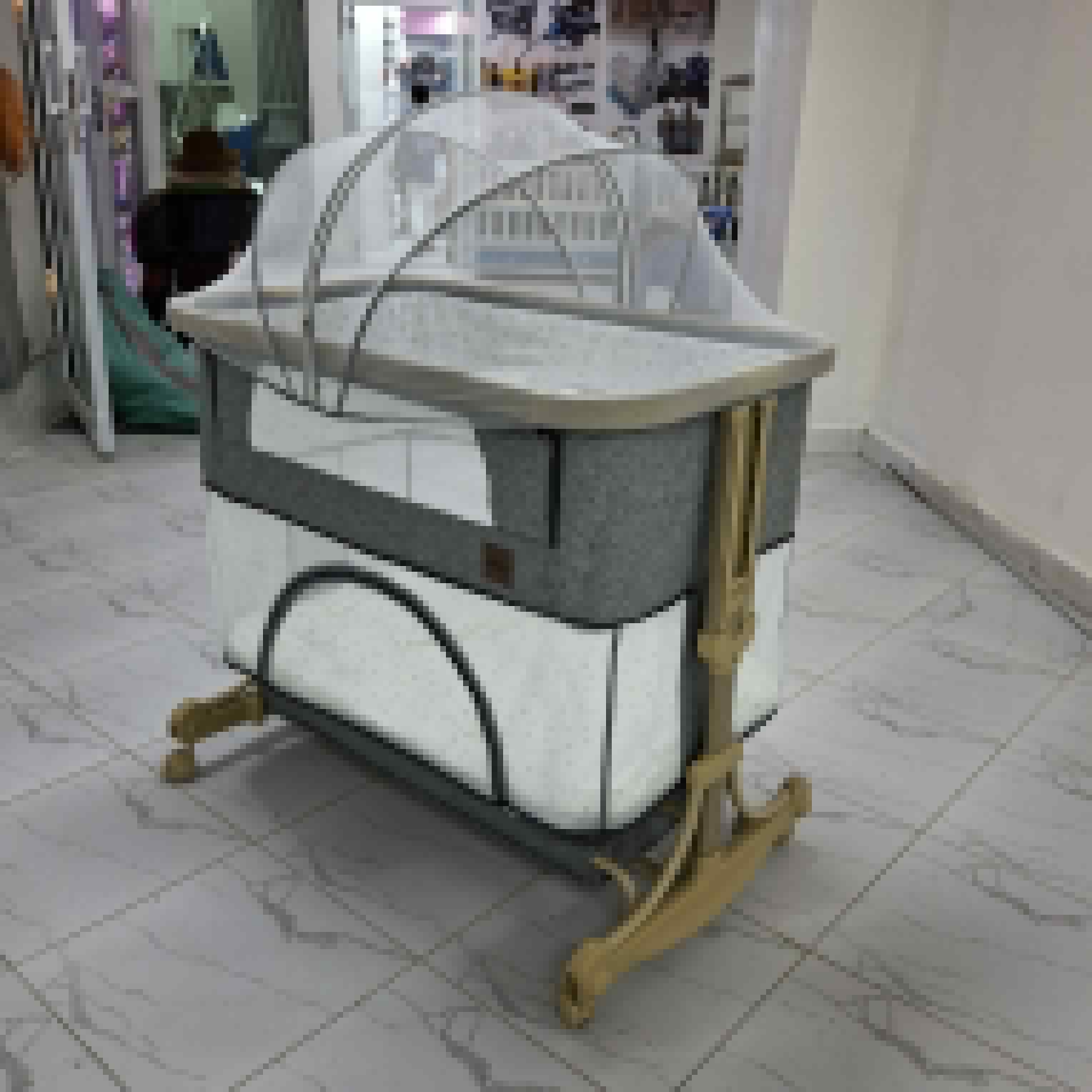 Quality 2-Level Foldable Baby Cosleeper Crib Breathable & Compact