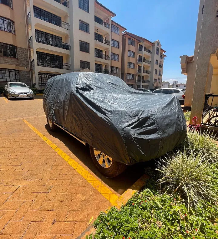 Heavy Duty All Weather Mitsubishi Pajero Car Cover Water repellent treated fabric  Durable Mono layer stitched construction Superior protection against sun and rain