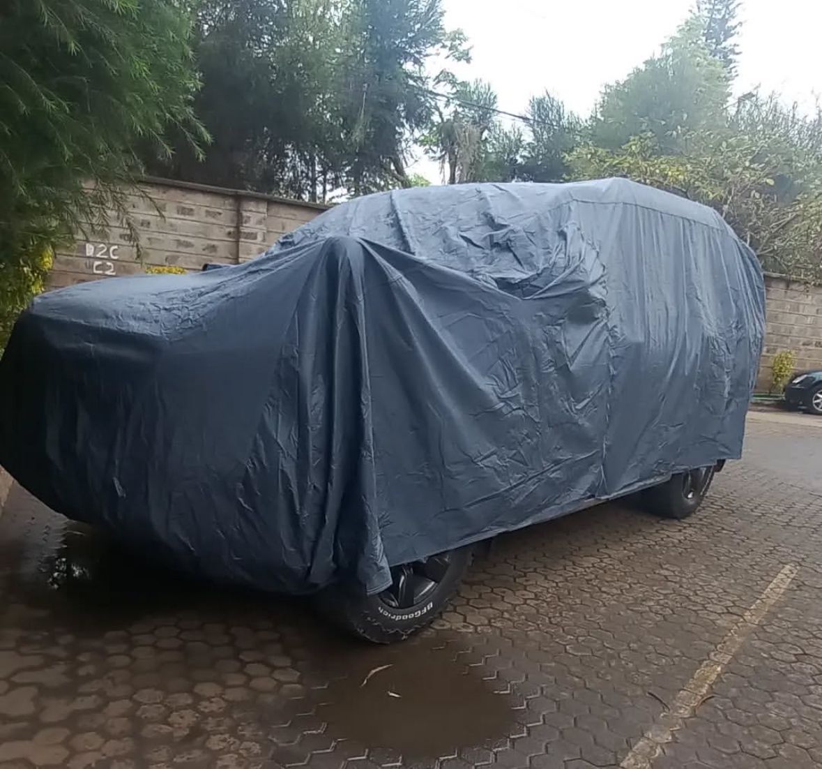 Heavy Duty All Weather Toyota Prado TX Car Cover Water repellent treated fabric Durable Mono layer stitched construction Superior protection against sun and rain