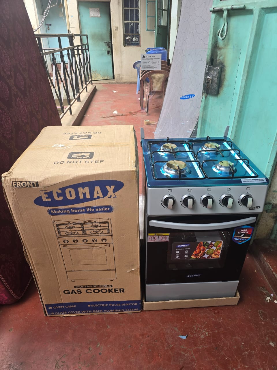 COOKER. 50*55 Ecomax full gas standing cooker, compact and durable, Gas oven for baking and grilling, Manual ignition, Ideal for small to medium kitchens