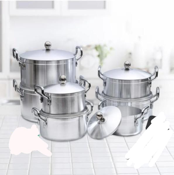 COOKWARE SET. 14pcs Stainless Alluminium Cookware Pot Sufuria Set with lids- size 16cm 18cm 20cm 22cm 24cm 26cm 28cm, Tight-fitting covers seal in moisture and nutrients.
