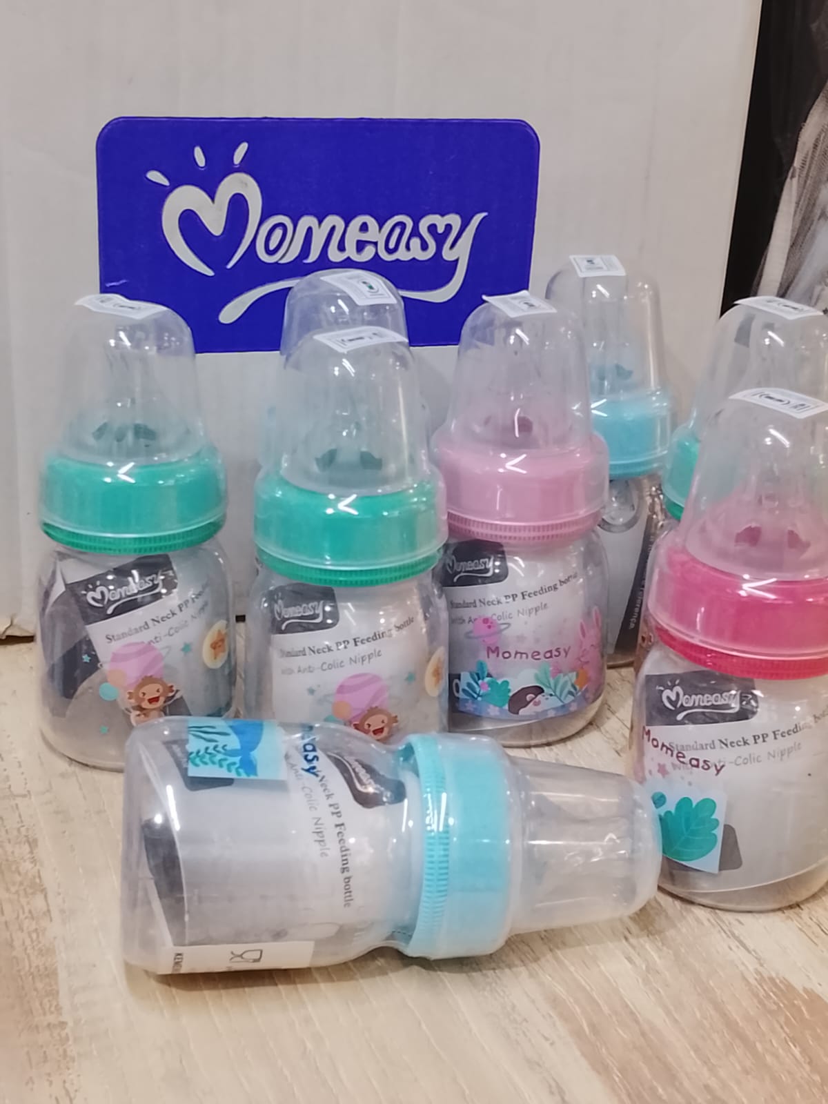 FEEDING BOTTLE. Blue Mom Easy Newborn Baby Feeding Bottle Set/ Starter Set, Designed to mimic natural breastfeeding for easy transition and reduced nipple confusion.